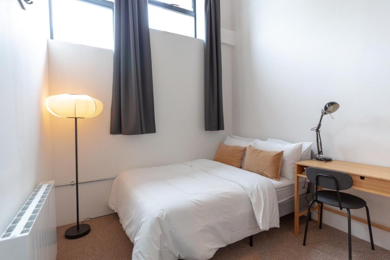 Stylish Comfort In London 핀칠리 외부 사진