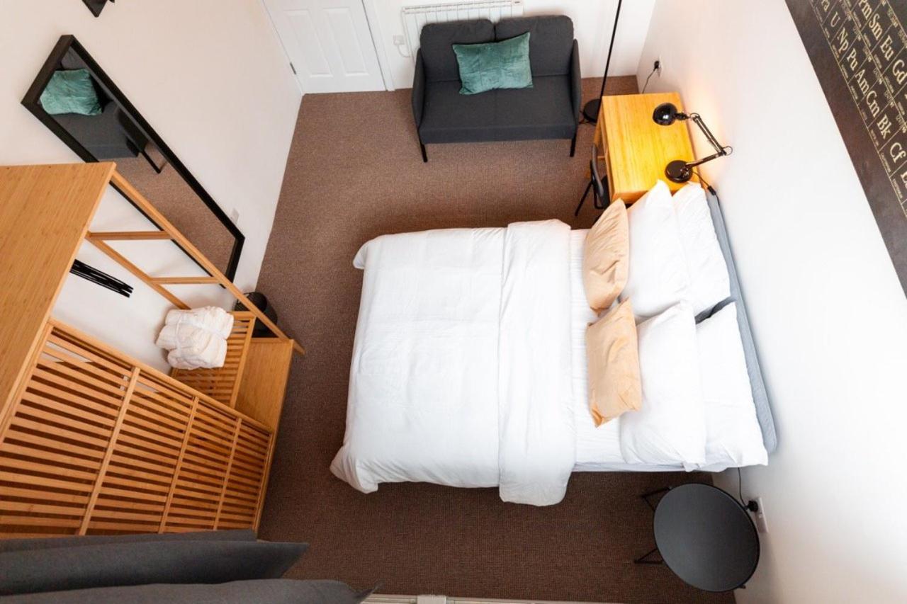 Stylish Comfort In London 핀칠리 외부 사진