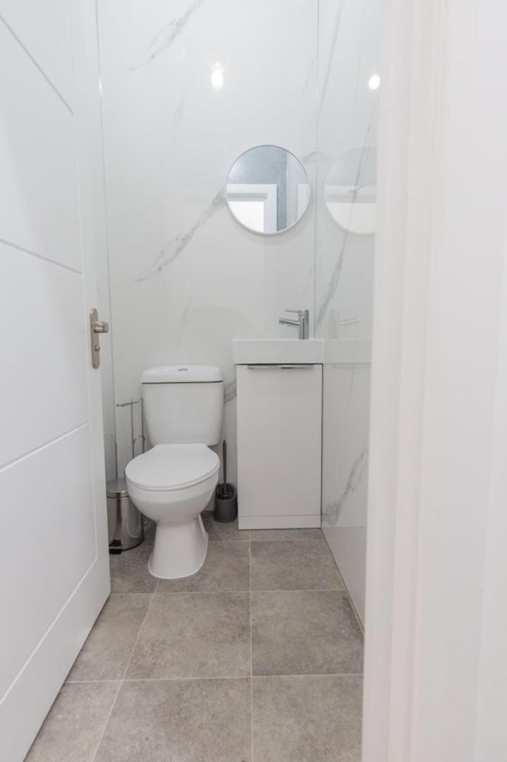 Stylish Comfort In London 핀칠리 외부 사진