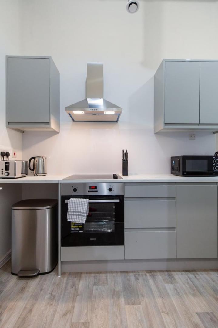 Stylish Comfort In London 핀칠리 외부 사진