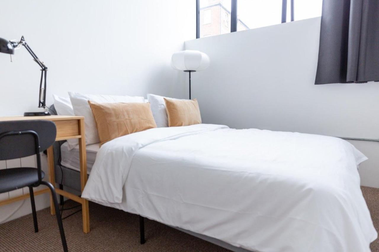 Stylish Comfort In London 핀칠리 외부 사진