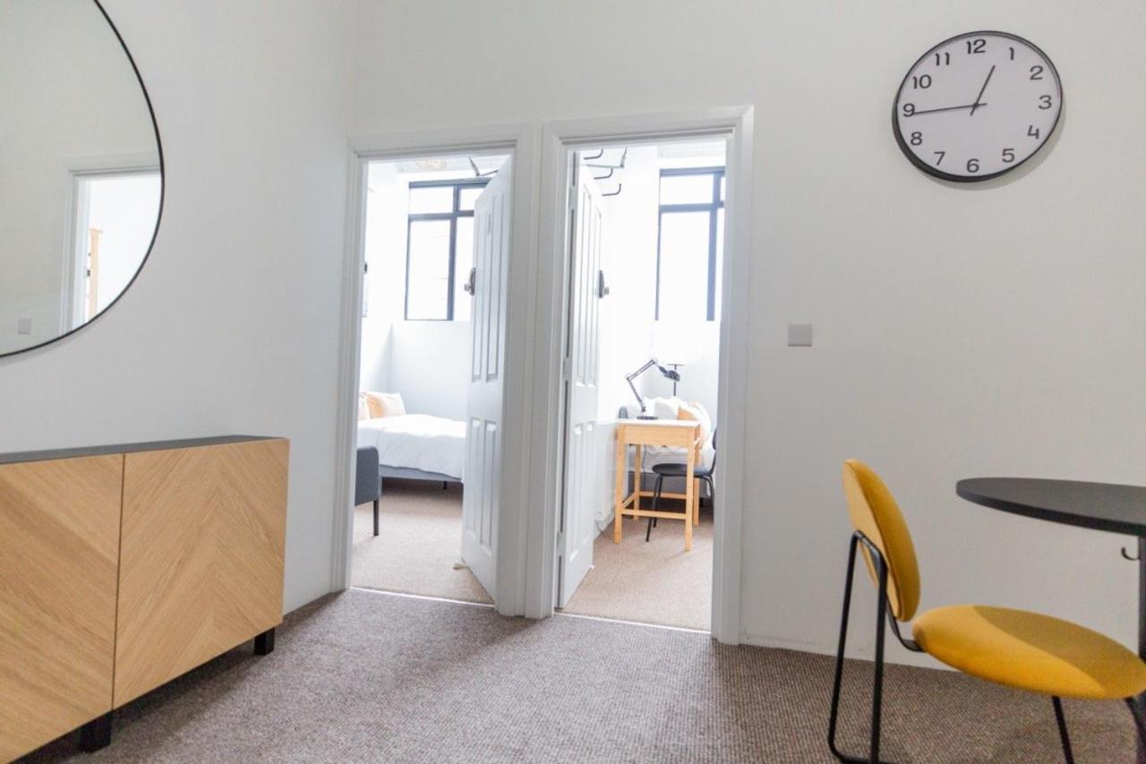 Stylish Comfort In London 핀칠리 외부 사진