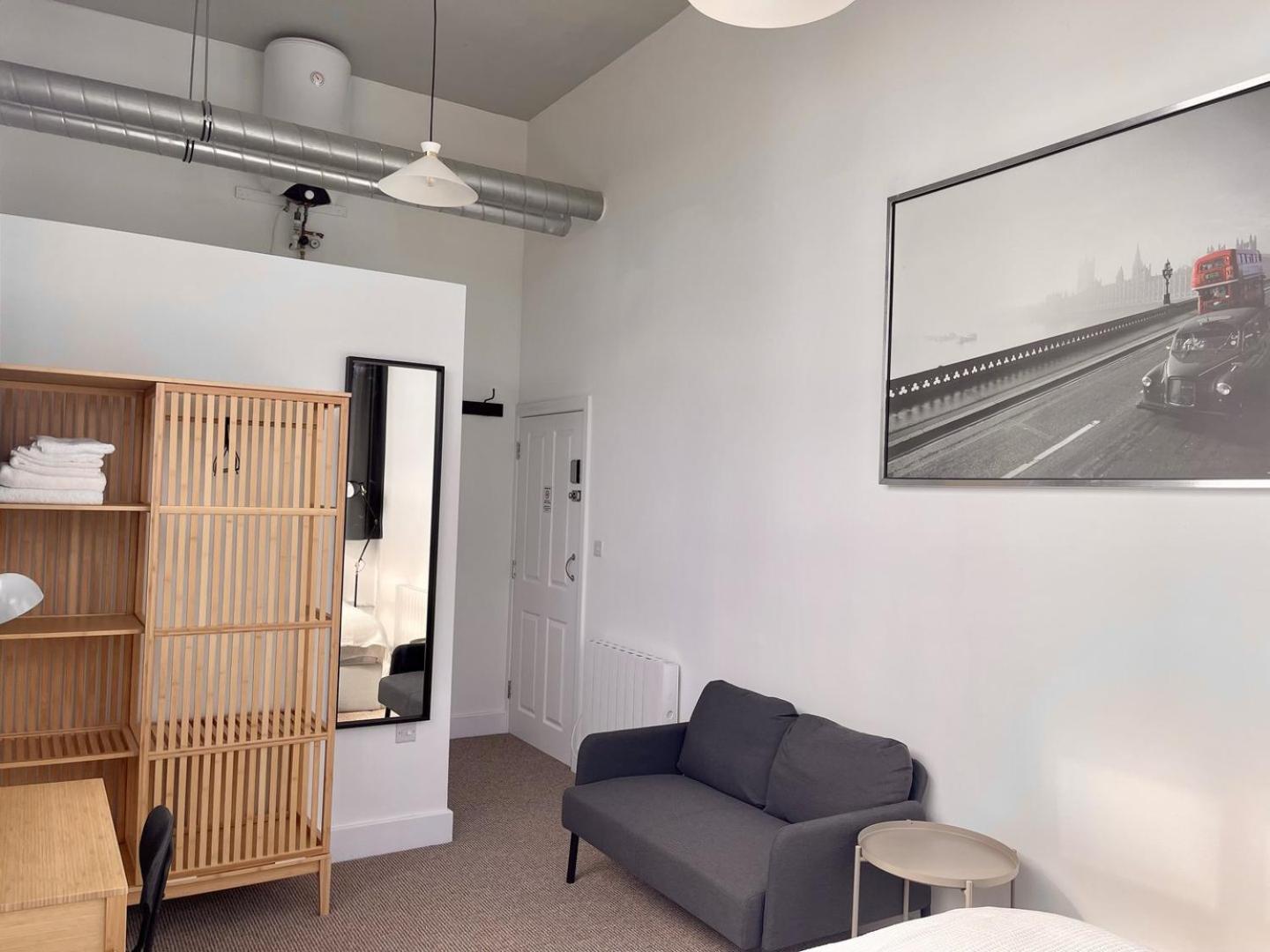 Stylish Comfort In London 핀칠리 외부 사진